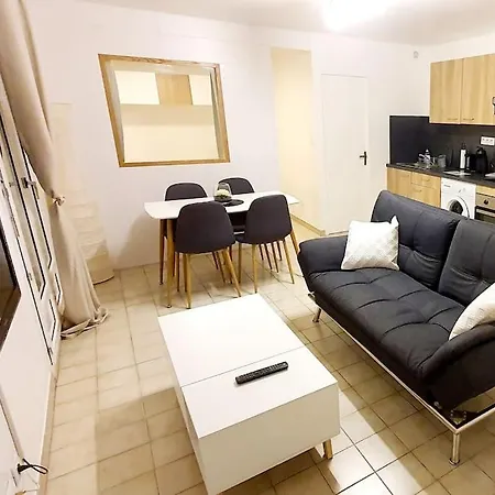 Calme & Chaleureux Apartment Bourges Exterior photo